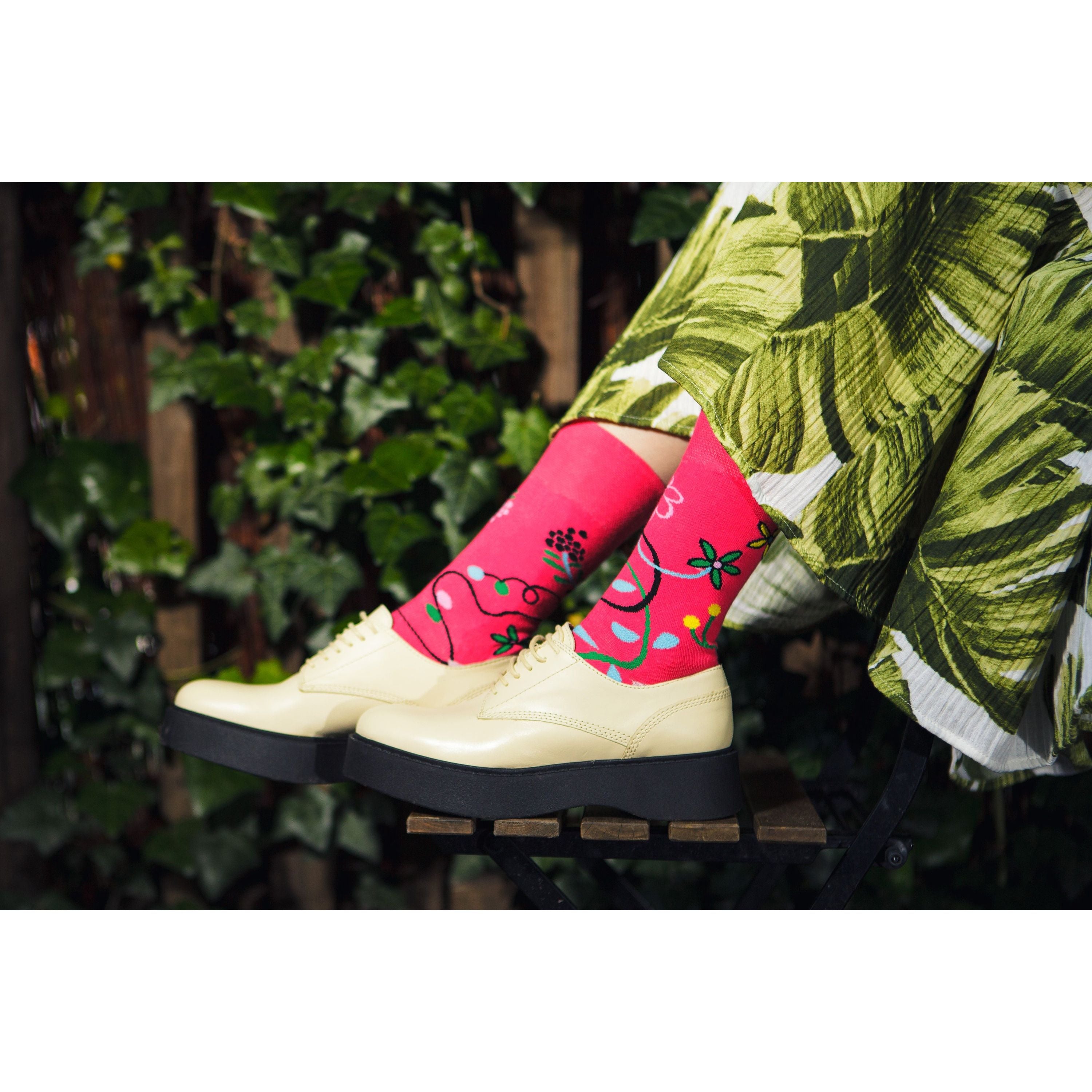 Floral Charm- Blumen Socken
