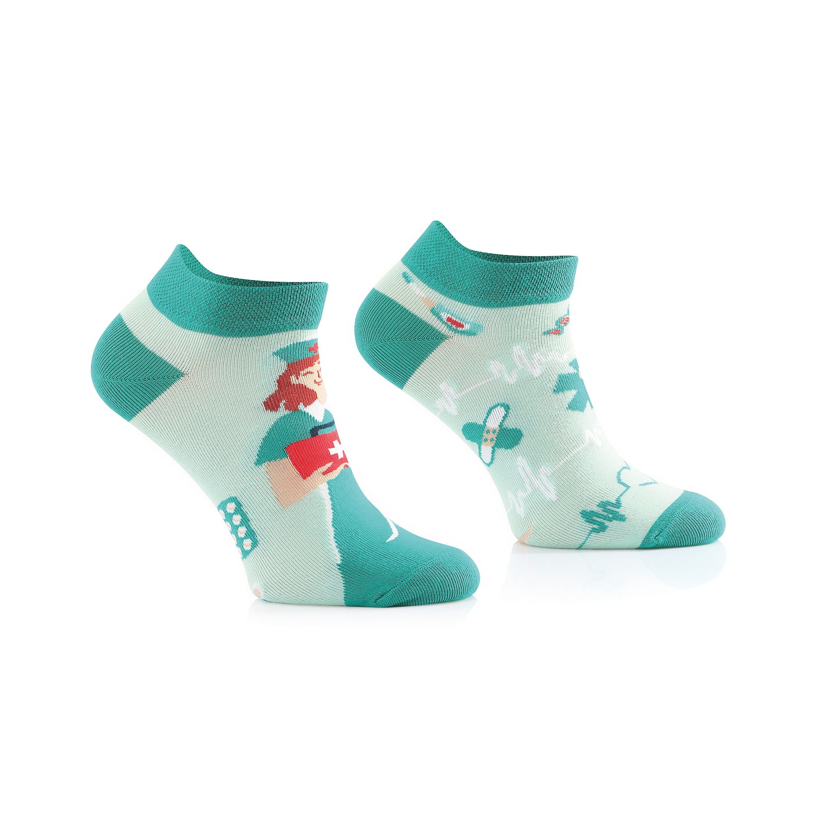 Mit Herz & Mut- Krankenschwester Sneaker Socken